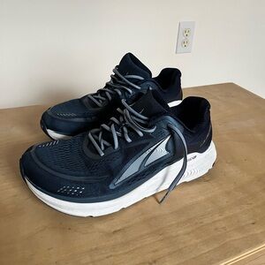 Altra Paradigm 6 Navy sz 10